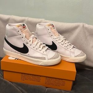 Perfect condition,purchased and verified off of GOAT. Wore once & don’t fit me.